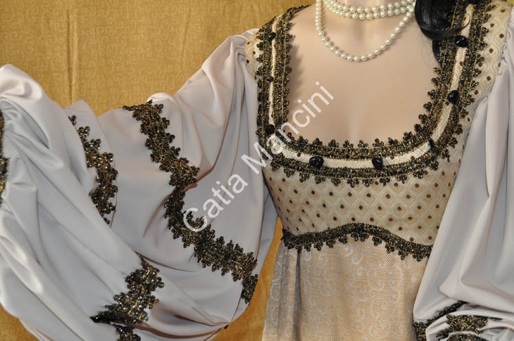 Costume Storico Femminile (2)