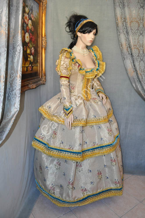 Costume Storico Femminile del 1813 (1)