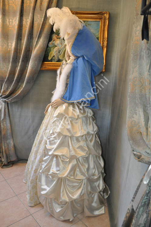 Costume-Veneziano-Dama-del-700 (4)