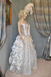 Costume-Veneziano-Dama-del-700 (1)