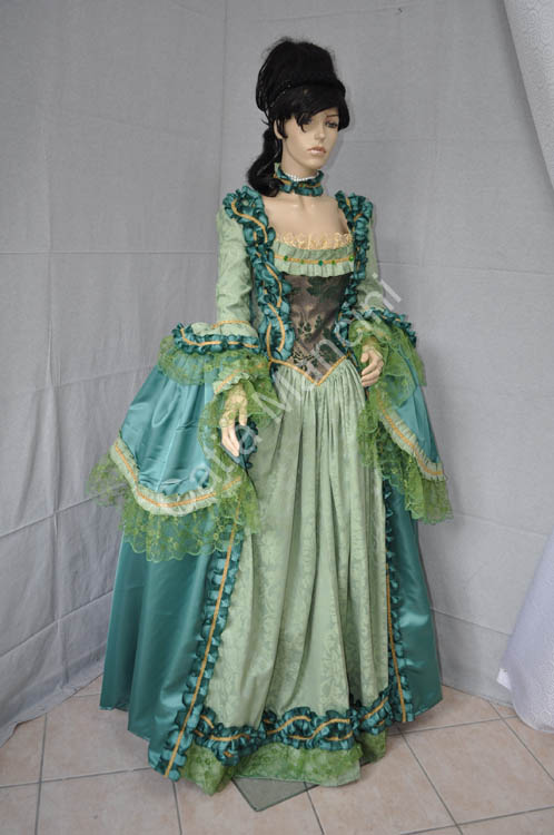 Carnival clothing Venice Italy (6)