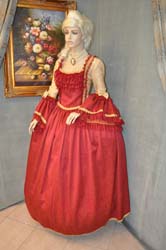 Costume-Dama-Veneziana-del-1700 (1)