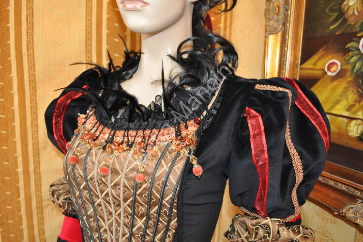 Red Queen Costume (4)