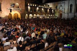 Catia Mancini Piazza del Popolo Ascoli Piceno Costumi (3)