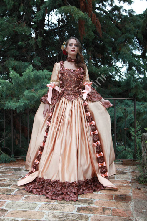 Catia Mancini costume del Settecento (3)