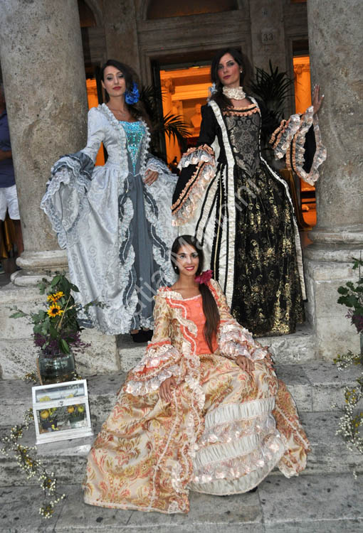 historical costume venice 3