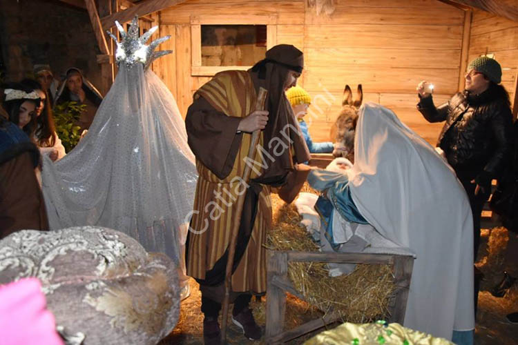 Artigiani sulla via di betlemme presepe vivente (14)