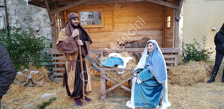 Artigiani sulla via di betlemme presepe vivente (24)