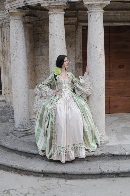 Storici Costumi 1700 (9)