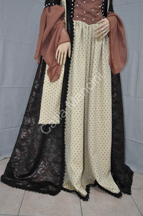 costumes historic Renaissance woman (6)