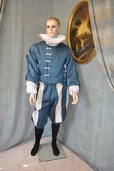 Costume-Storico-del-1500